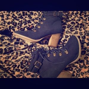 Blue lace up ankle boot